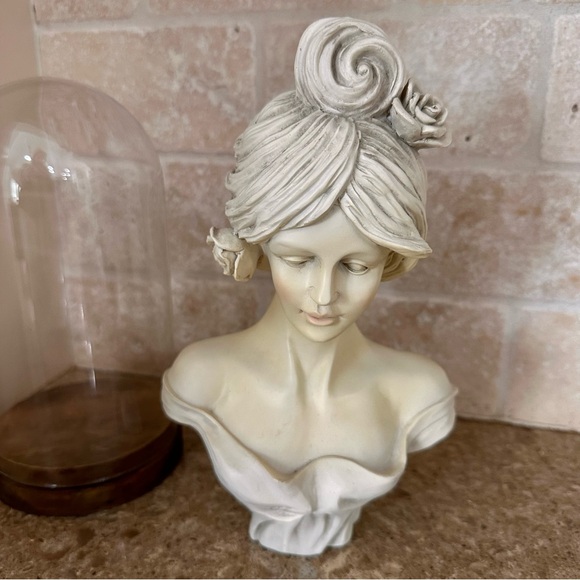 Vintage Lady/Woman Bust Sculpture Statue Figurine Resin Home Decor Art 9” - Picture 11 of 16